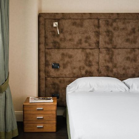 Hotel Cora คาราเต บริอันซา ภายนอก รูปภาพ
