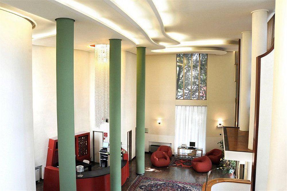 Hotel Cora คาราเต บริอันซา ภายนอก รูปภาพ
