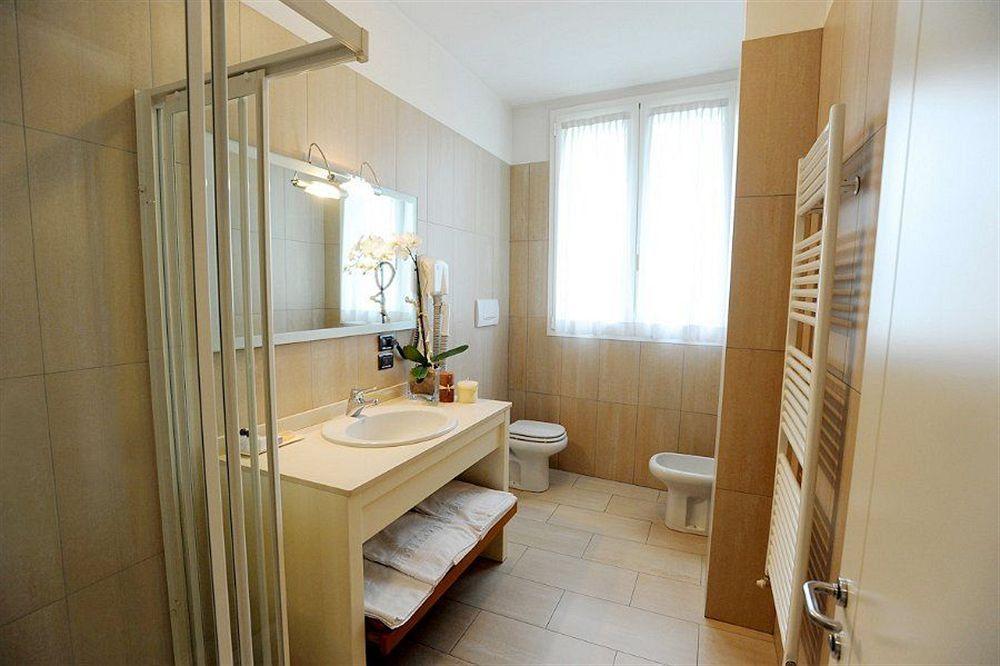 Hotel Cora คาราเต บริอันซา ภายนอก รูปภาพ