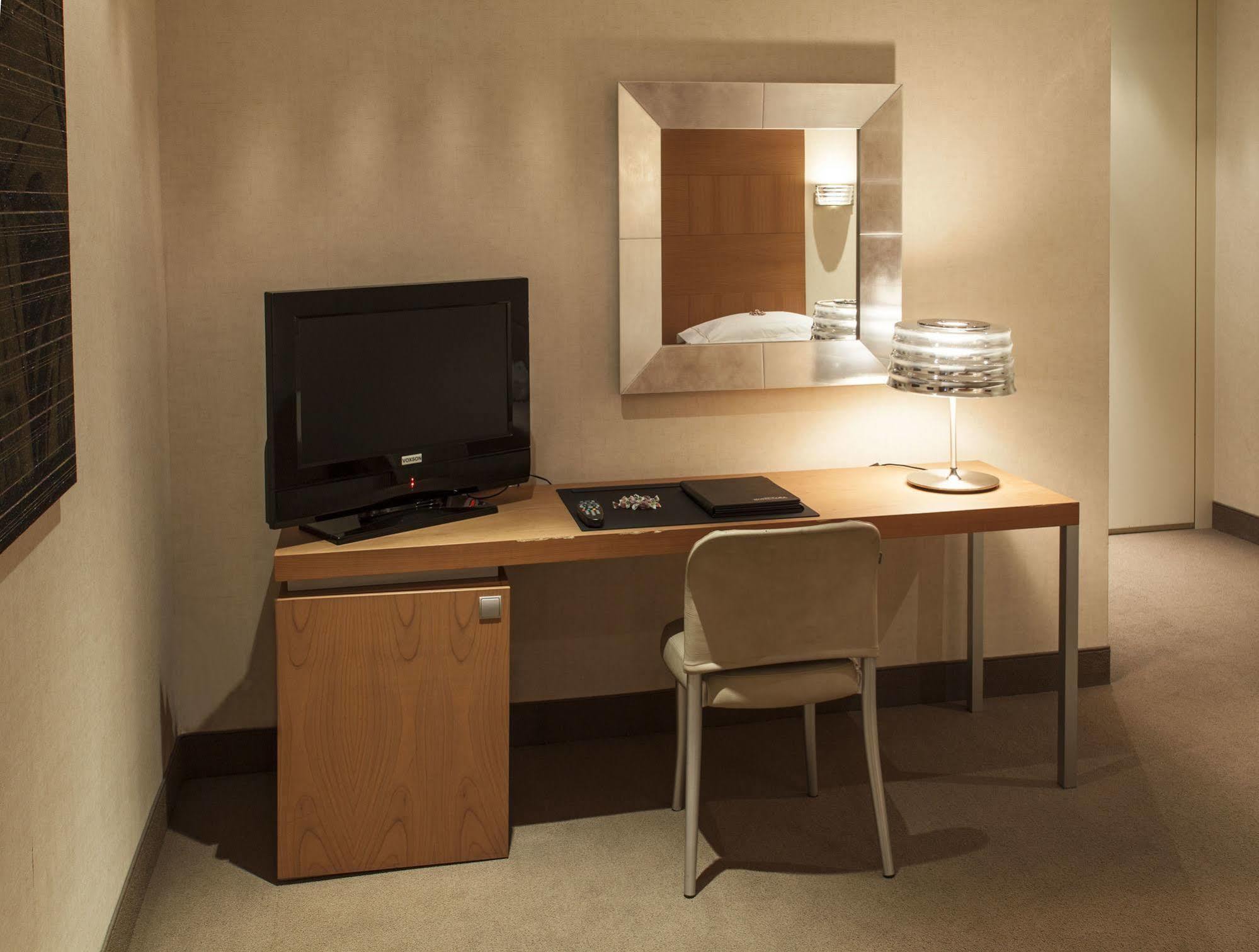 Hotel Cora คาราเต บริอันซา ภายนอก รูปภาพ